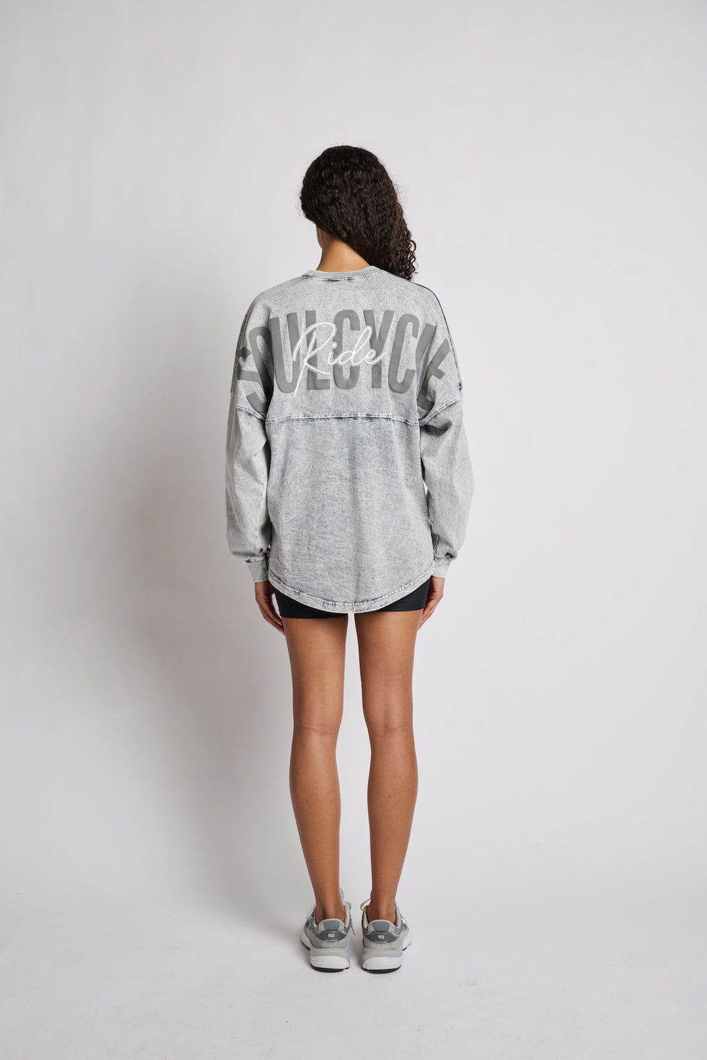 MINERAL CREWNECK