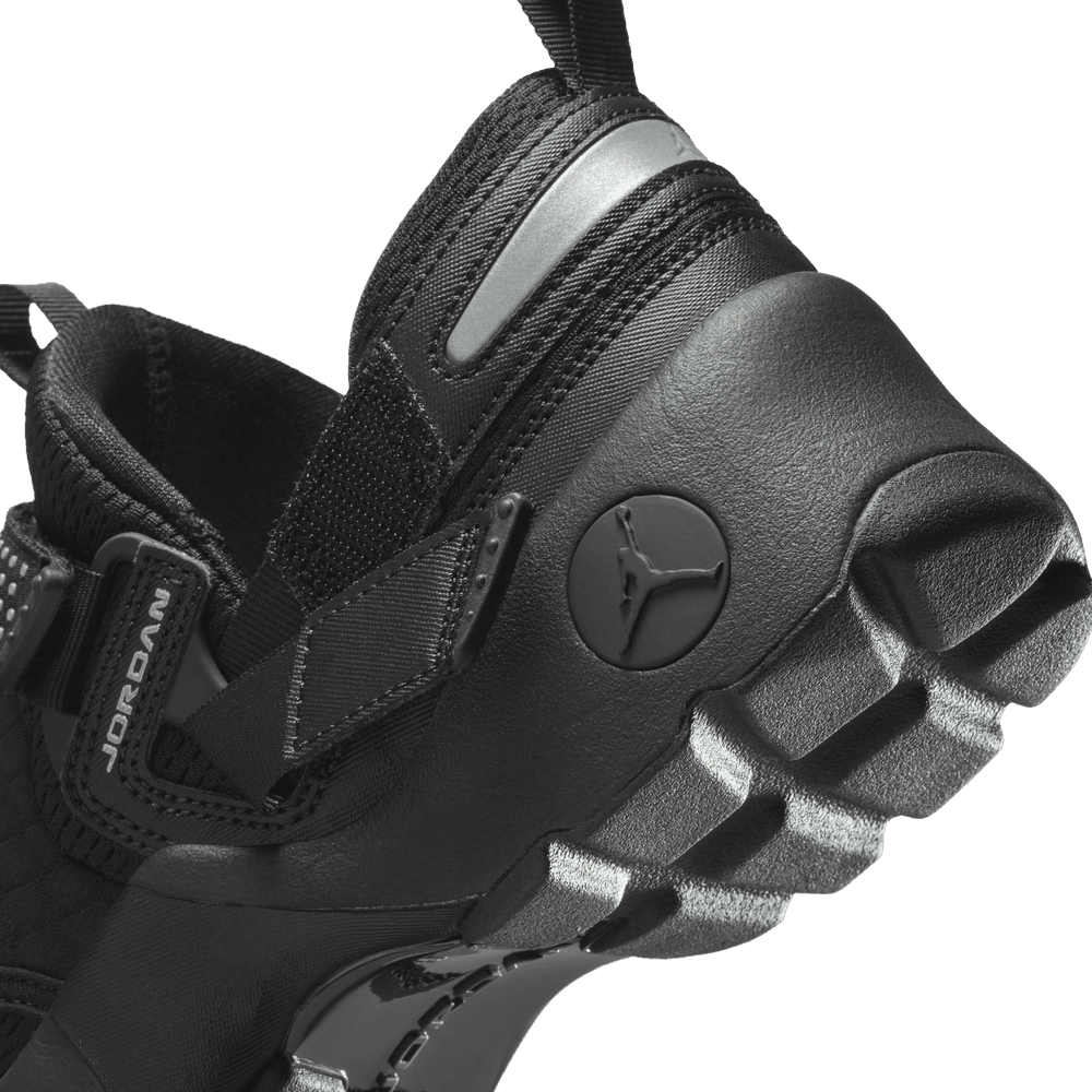 Wmns Air Jordan Trunner LX