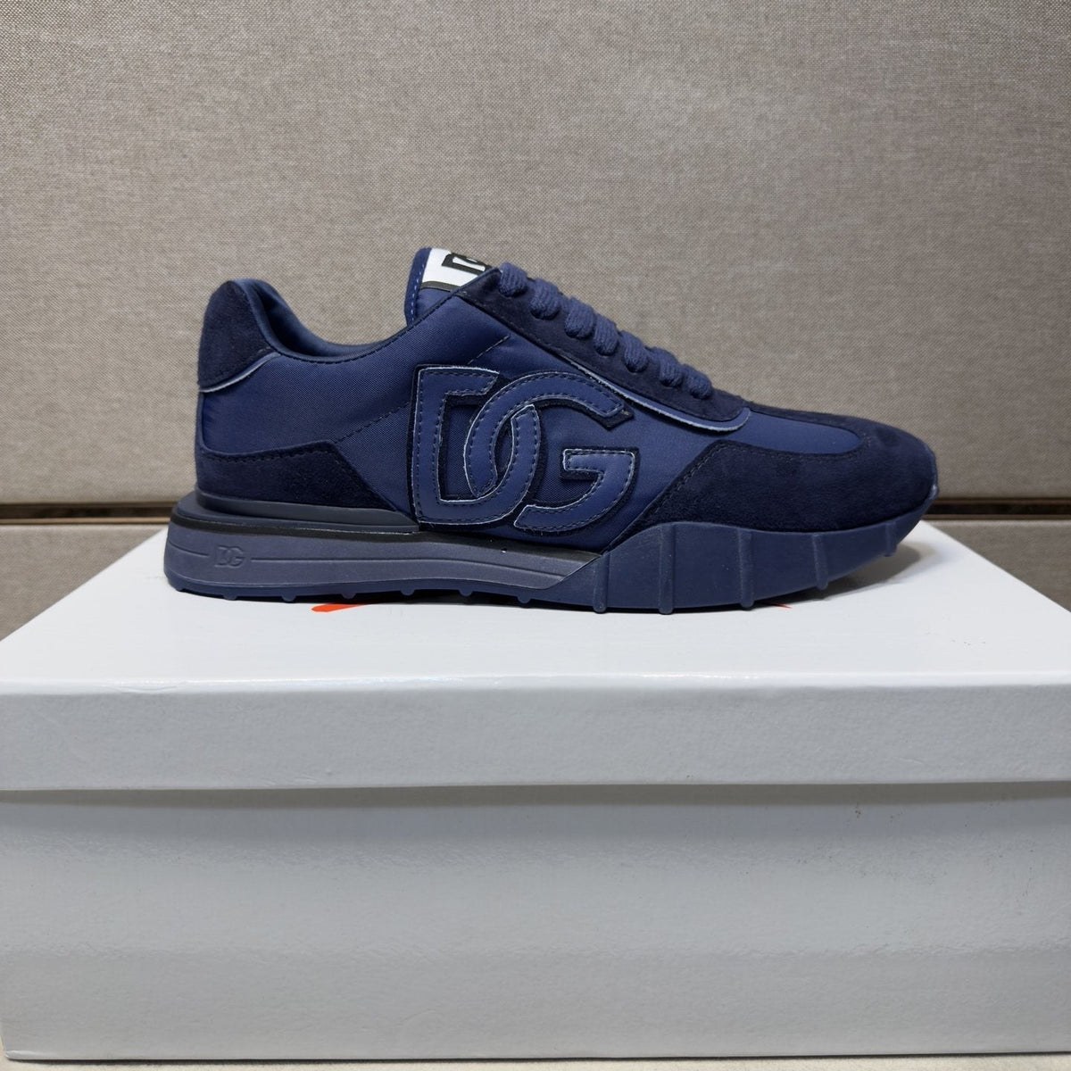 Dolce & Gabbana Navy Logo Low-Top Sneakers
