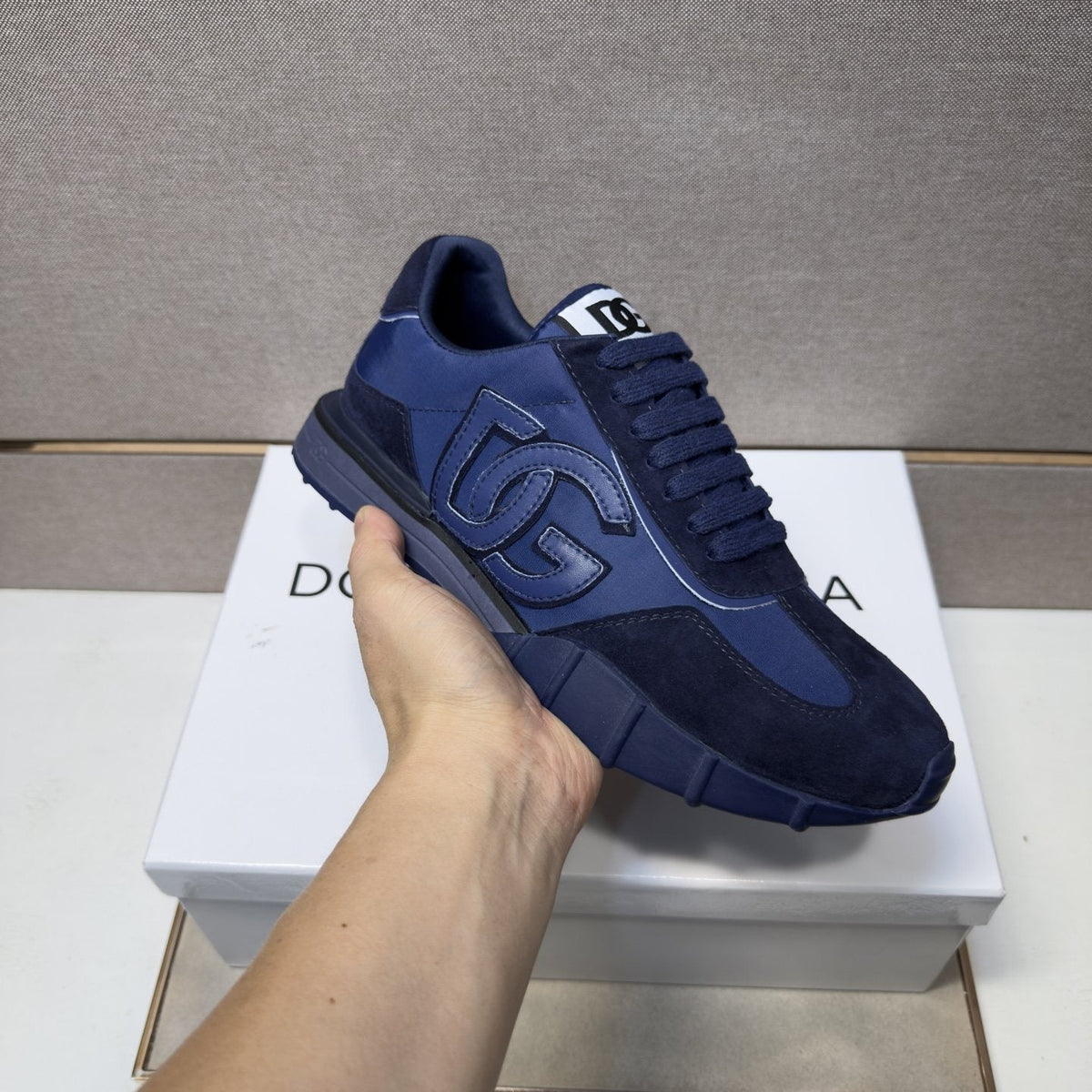 Dolce & Gabbana Navy Logo Low-Top Sneakers