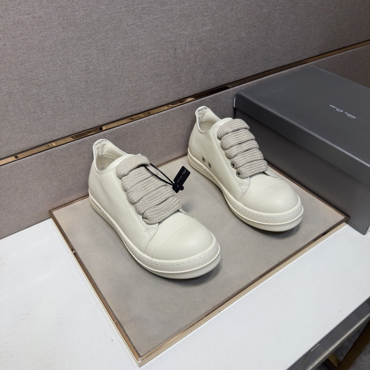Rick Owens Off-White Low-Top Sneakers