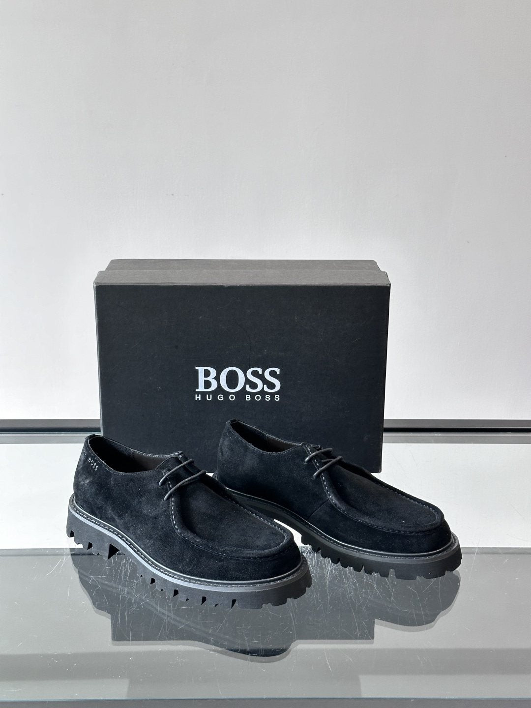 BOSS Men's Suede Lug Sole Derby Shoes