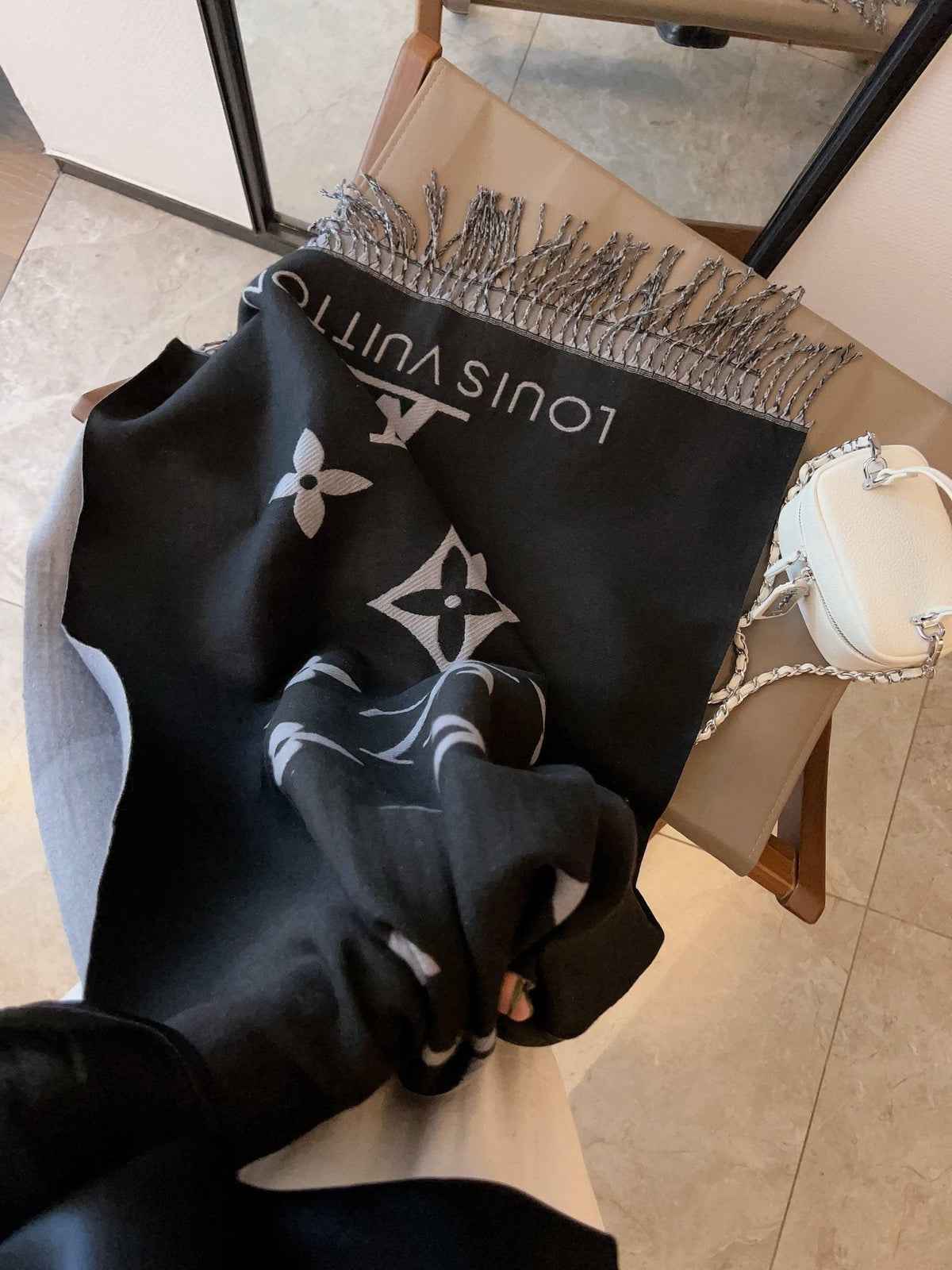 Louis Vuitton Fringed Monogram Scarf Shawl
